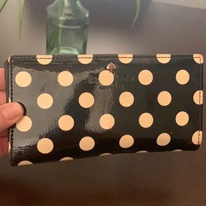 Black/cream Kate Spade polka dot wallet
